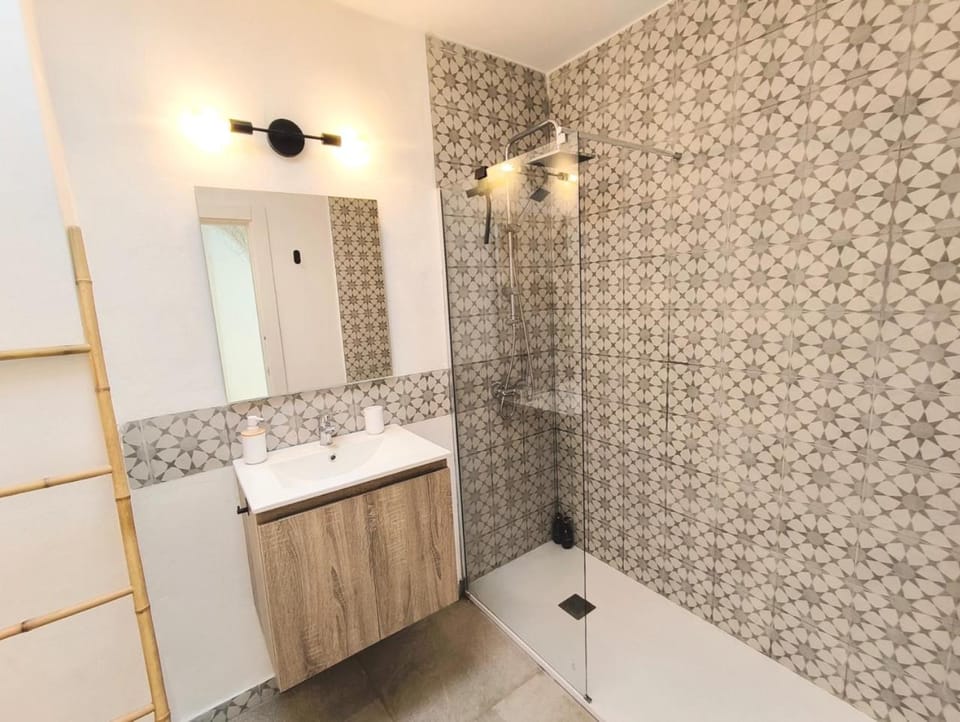 Marinas Sol - Tu hogar con jardín privado! Apartment in Andalusia