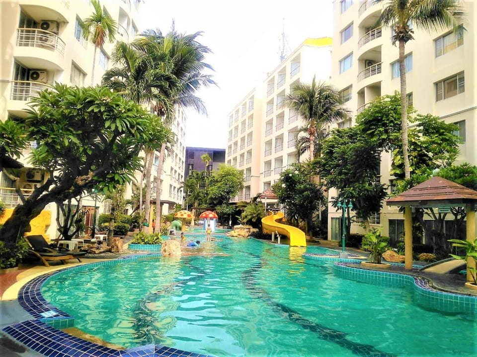 Property building, Swimming pool