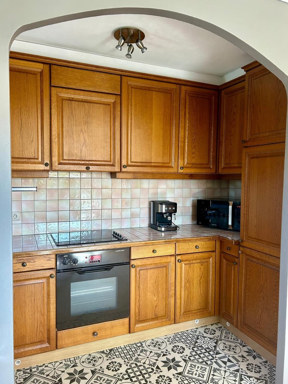 Les Ondes - Terrasse RdC Villa Calme Parking Proche Plage Apartment in Antibes