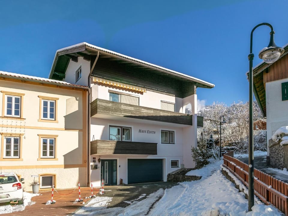 Property building, Winter