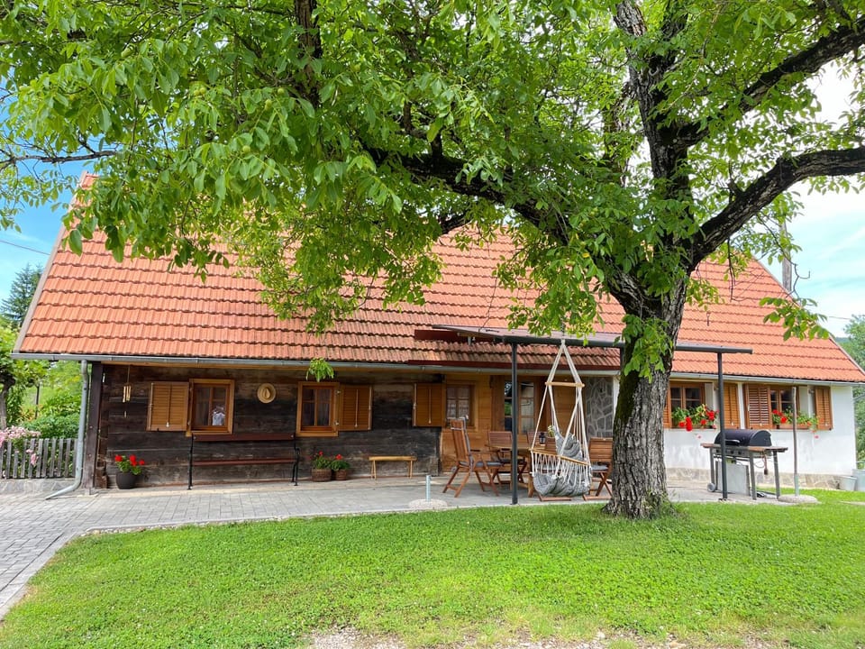 Domačija Brdar House in Slovenia
