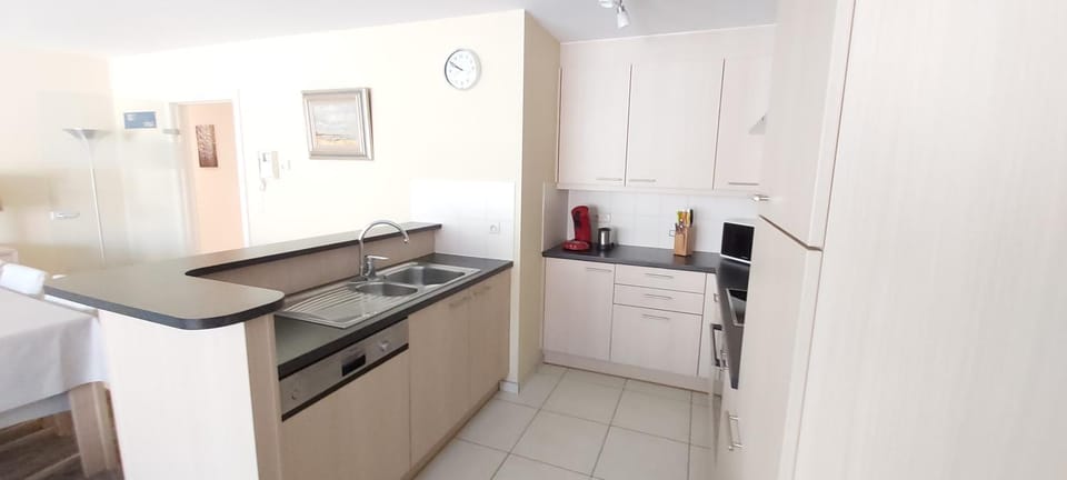 Marjori Oostende met gratis parkeerplaats Apartment in Ostend