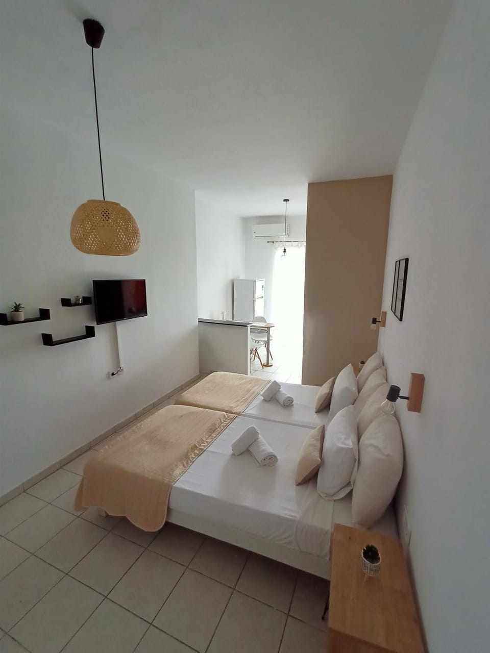 Photo of the whole room