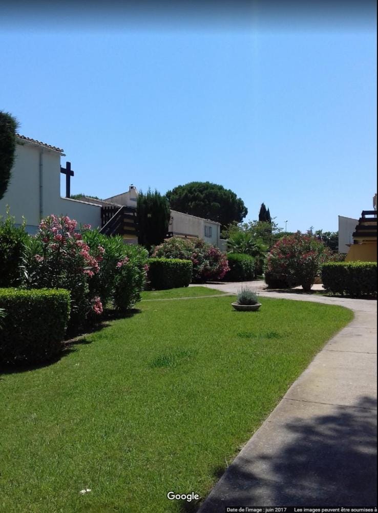 Tennis Village Apartment in Agde