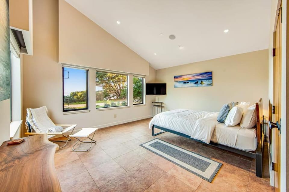 Seaspray House in Sonoma County