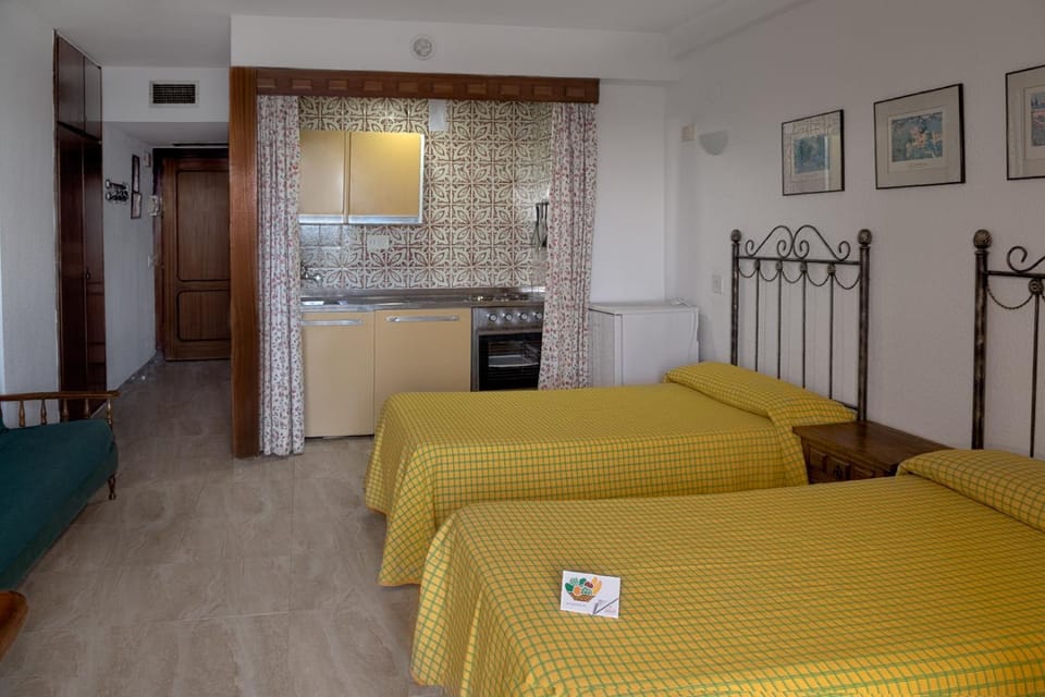 Living room, Bedroom