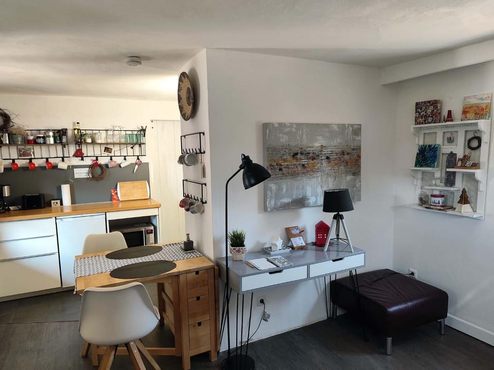 Kitchen or kitchenette, Living room, Dining area