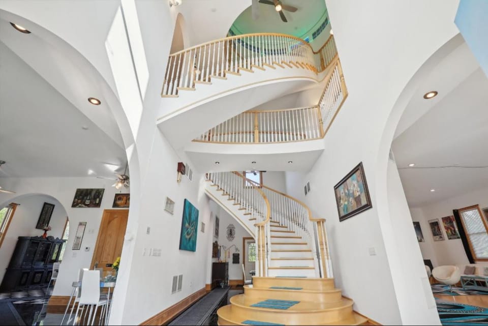 The Starlight Tower Manor, River, Arcades, Observatory, Theater Villa in Wisconsin