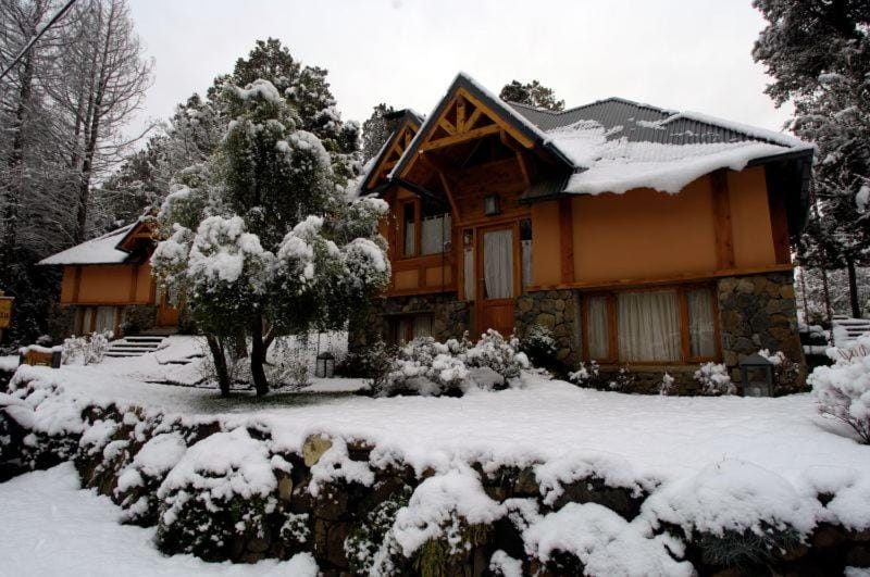Property building, Natural landscape, Winter