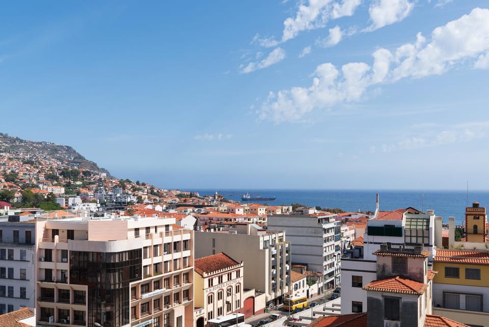 Luxurious Apartment Funchal - Casa Valentina - Rent2U, Lda Apartment in Funchal