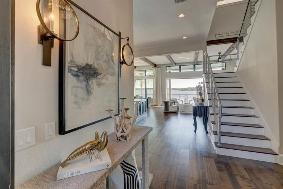 Bayside Paradise Mansion House in Indian Rocks Beach