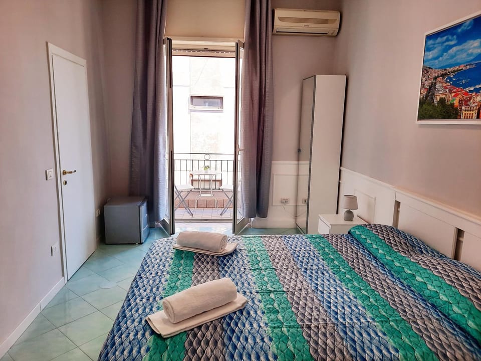 Patio, Photo of the whole room, Bedroom