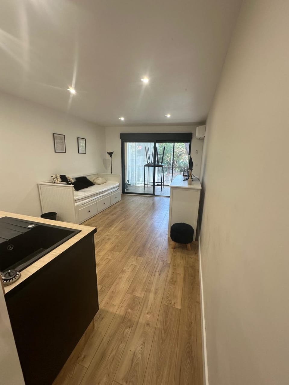 Studio avec parking privé, plage et centre à pied 1 Apartment in Sanary-sur-Mer