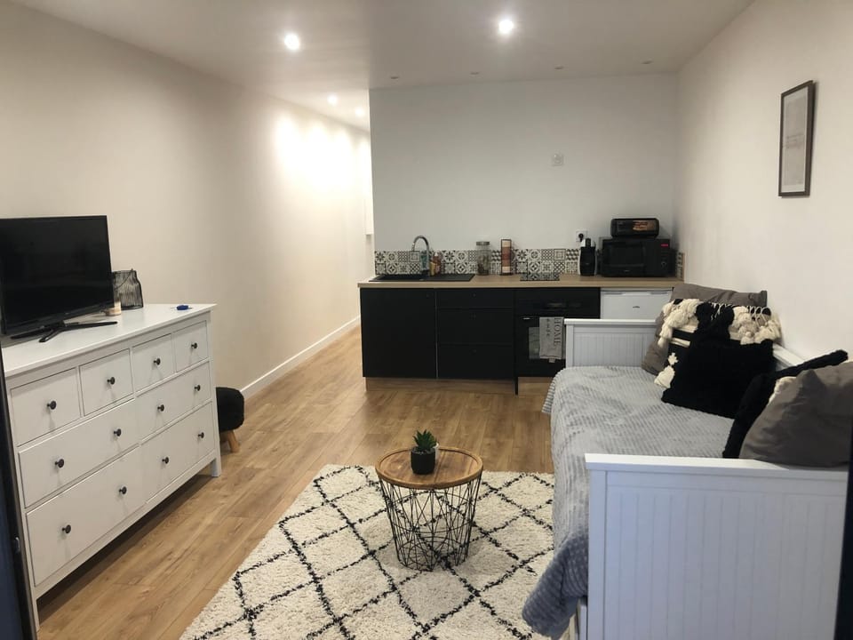 Studio avec parking privé, plage et centre à pied 1 Apartment in Sanary-sur-Mer