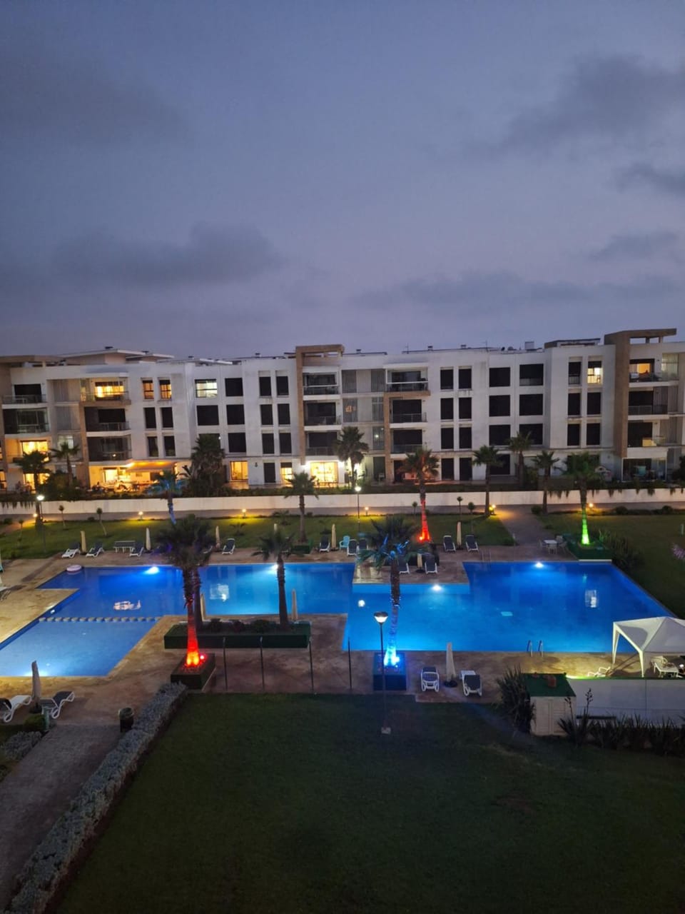 Prestigia Plage des Nations Vue Mer Directe Piscine 3 Chambres Apartment in Rabat-Salé-Kénitra