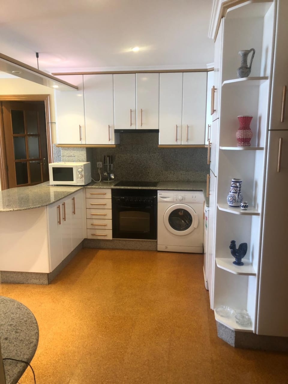 Kitchen or kitchenette, dishwasher, minibar, pet friendly, stove, washing machine