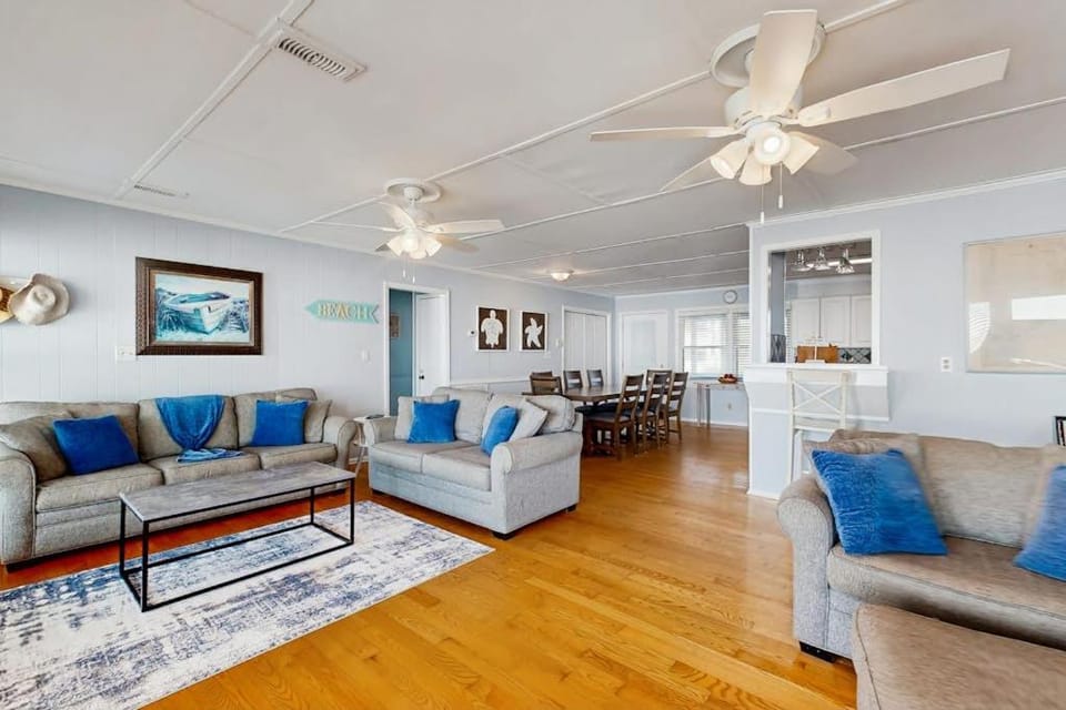 Sunrise, Sunset House in Edisto Beach