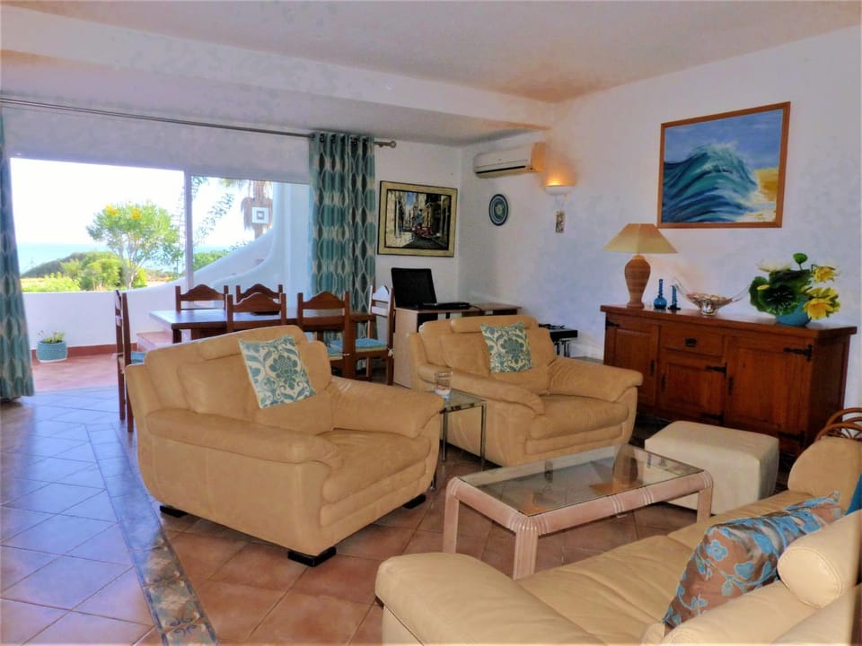 Living room, Sea view