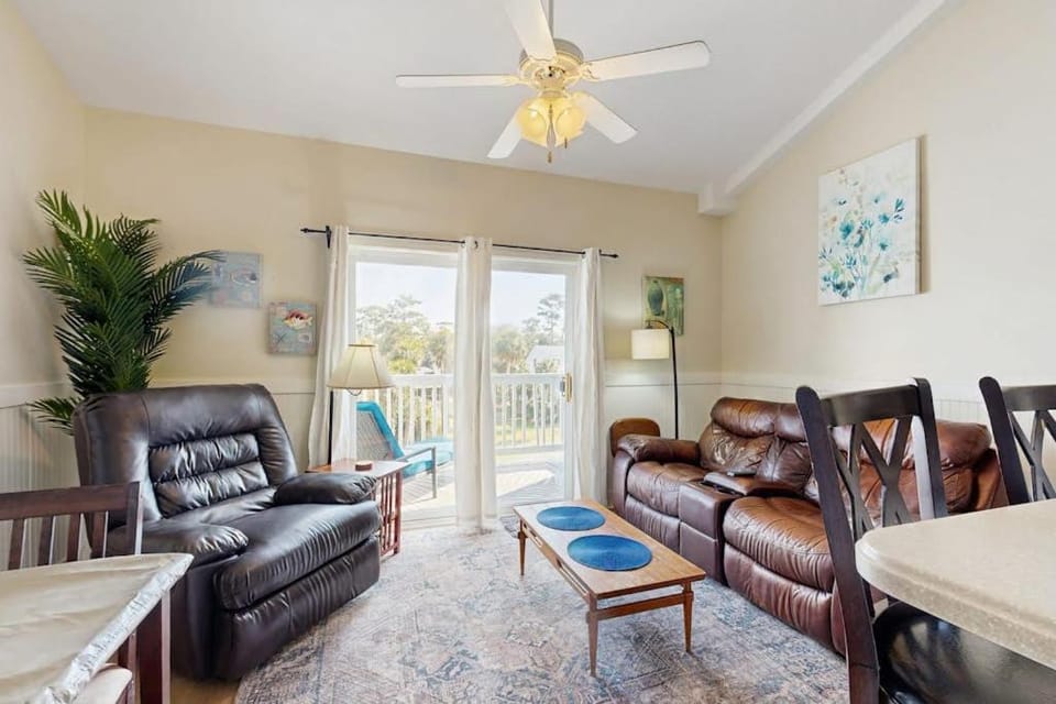 Driftwood Villa - 287 House in Edisto Beach