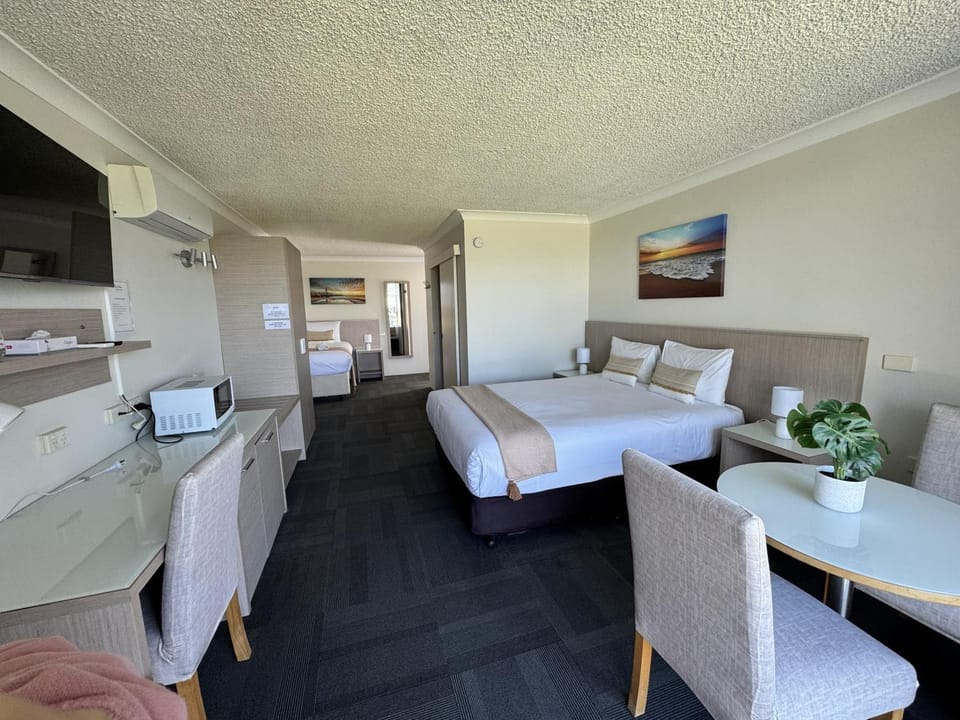 Zorba Waterfront Motel Motel in Batemans Bay