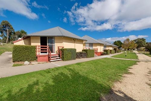 The Station Hotel Campground/ 
RV Resort in Jindabyne