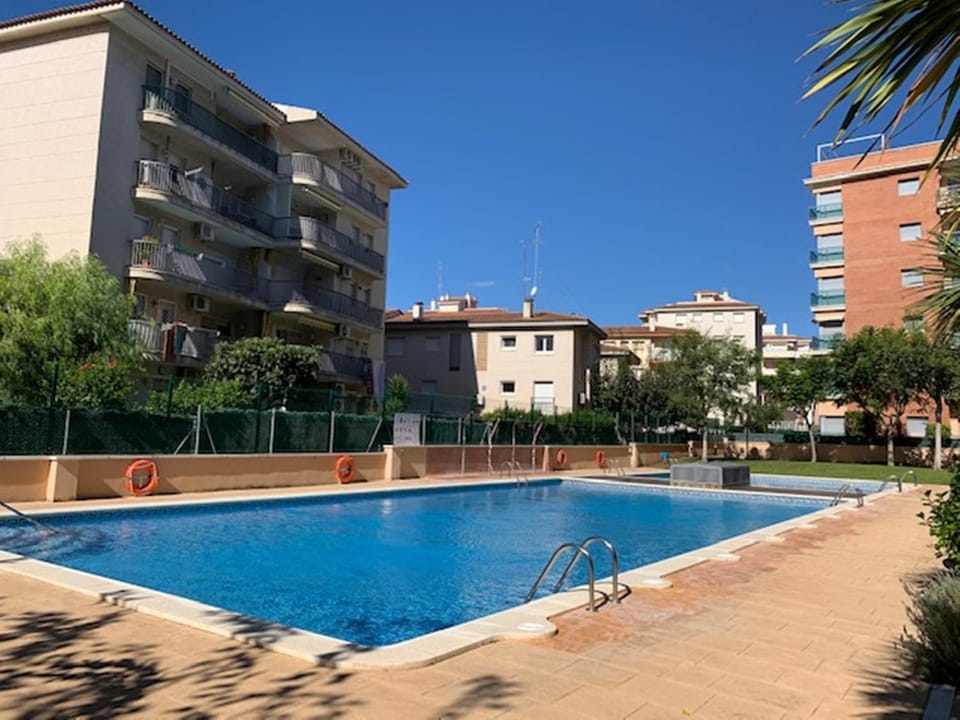 Ground Floor With Private Terrace And Community Area, Platanera Apartment in Calafell