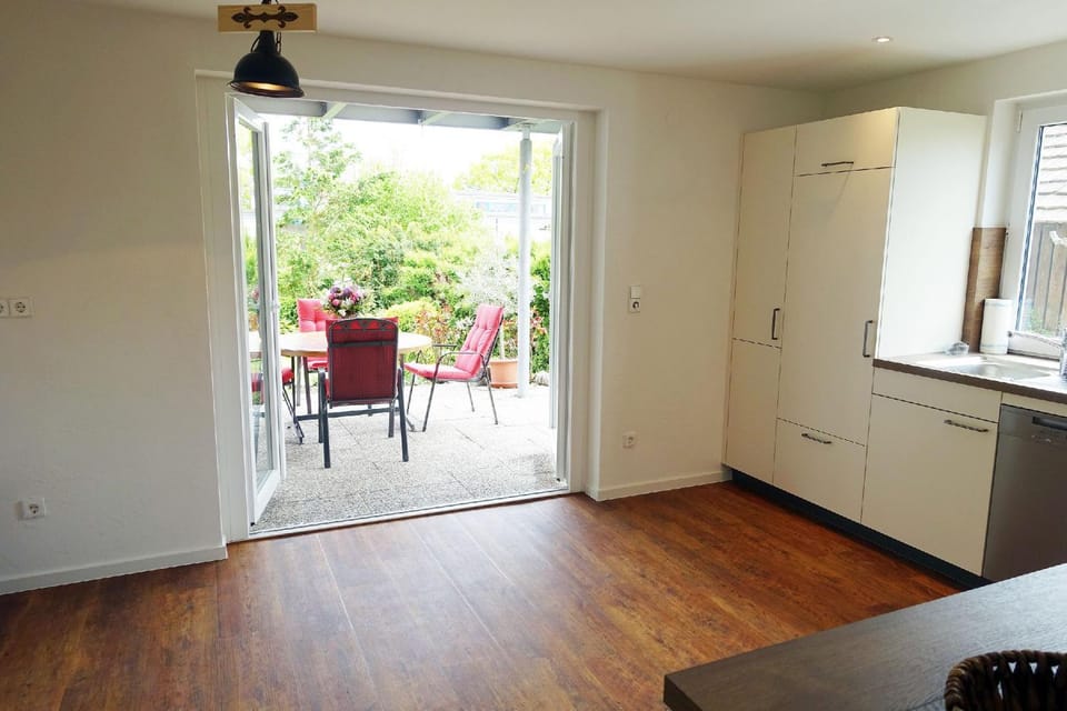 Balcony/Terrace, Kitchen or kitchenette, Living room, Dining area