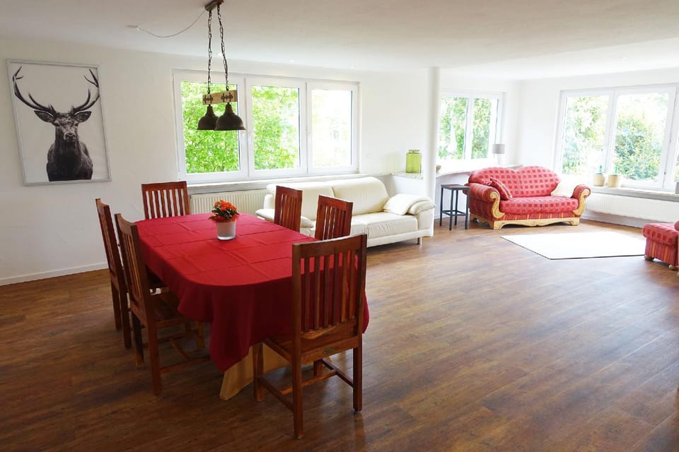 Living room, Seating area, Dining area