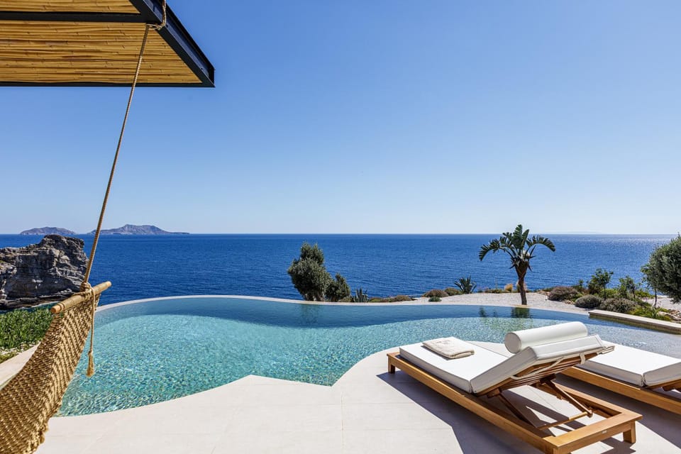 Day, View (from property/room), Balcony/Terrace, Pool view, Sea view, Swimming pool