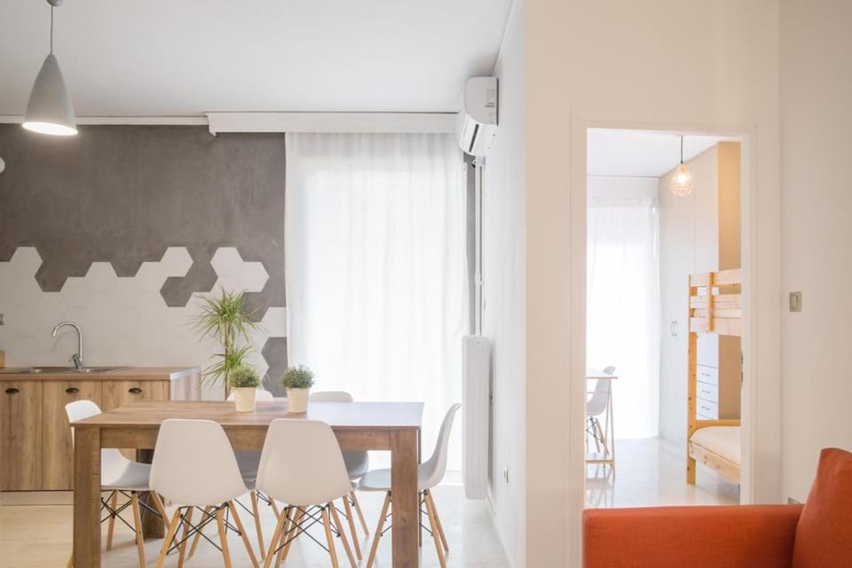 Cozy Apartment in Central Athens - Sleeps 5 Apartment in Athens
