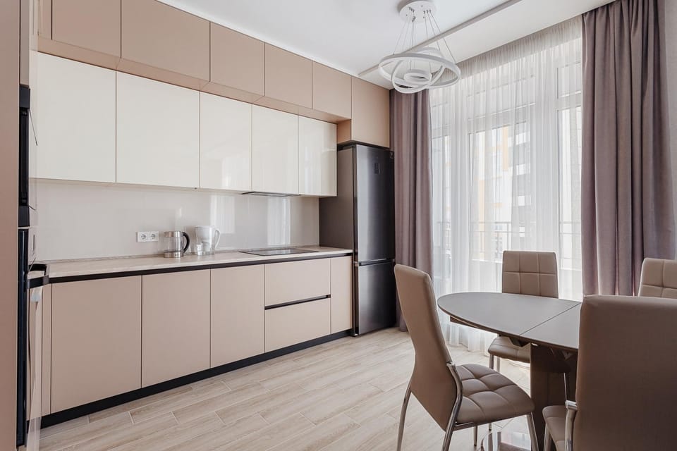 Kitchen or kitchenette, Dining area, Communal kitchen