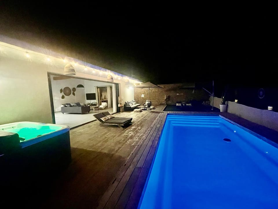 Villa au coeur des vignes avec jacuzzi privé Villa in Cassis