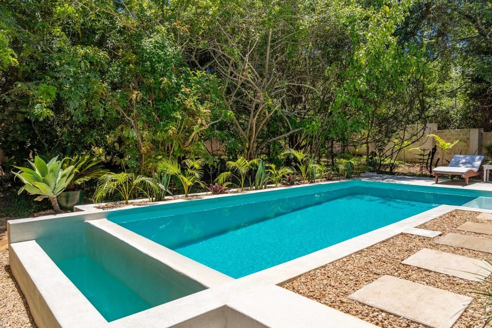 private pool cottage diani beach Villa in Diani Beach