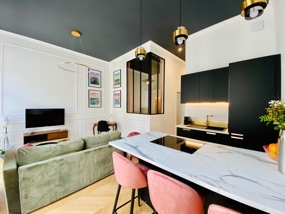 Kitchen or kitchenette, Living room, Dining area