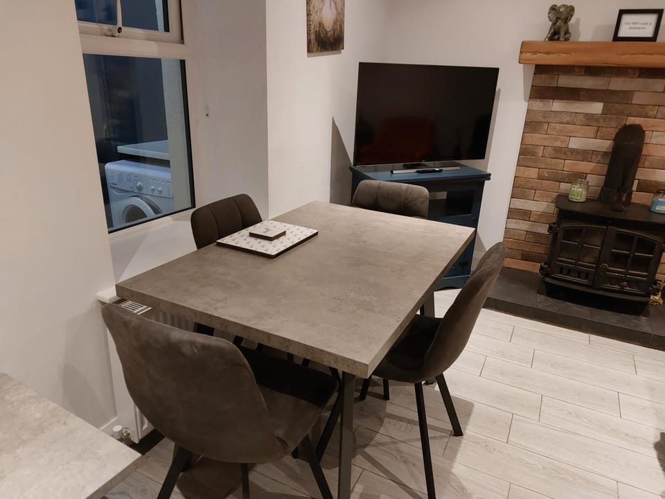 Amy's Place Charming 3 Bed House Donegal Sleeps 5 House in County Donegal