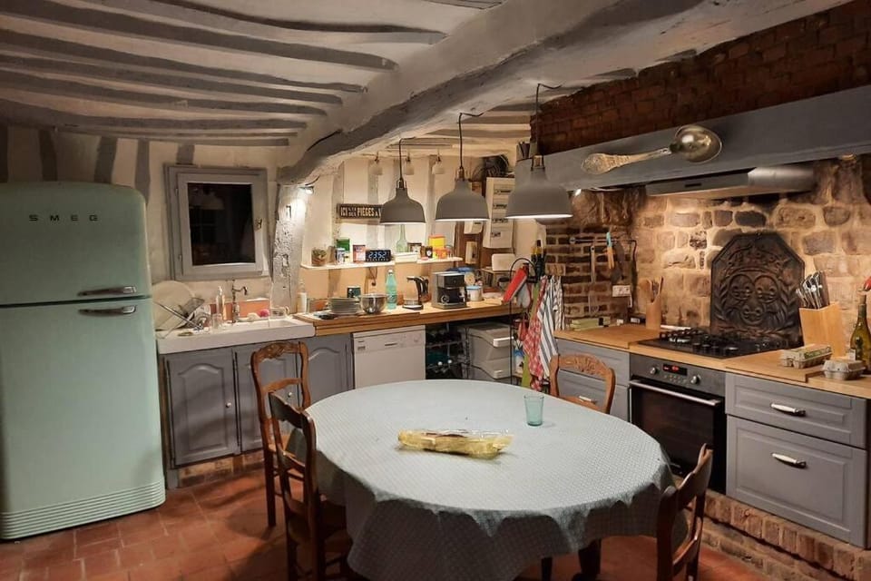 La Lanterne: Grande maison à deux pas de la mer House in Normandy