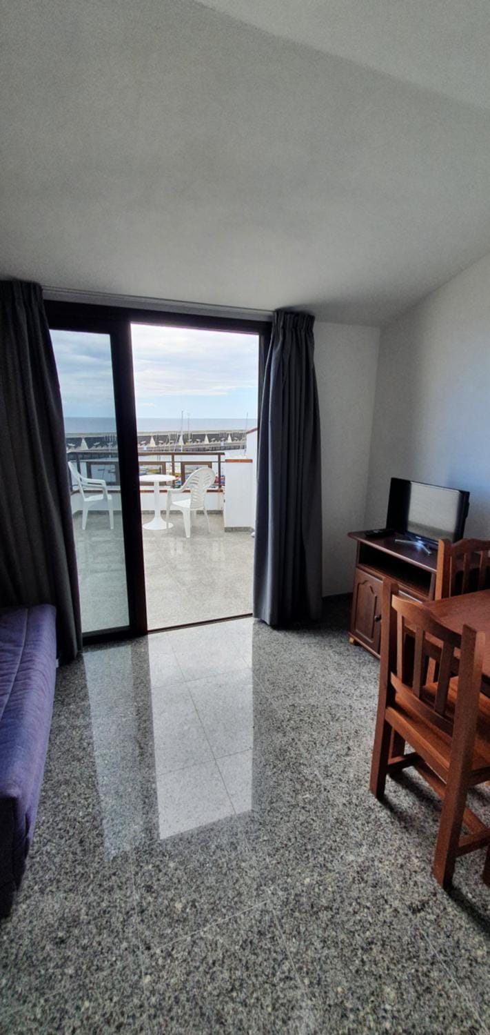 LA MARINA III ÁTICO B Apartment in El Hierro
