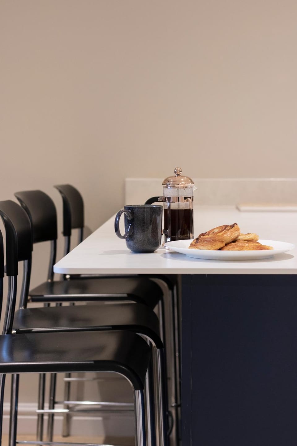 Kitchen or kitchenette, Breakfast