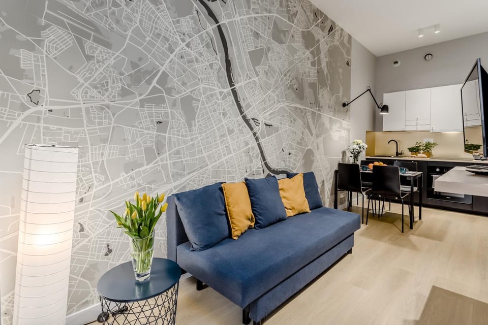 TV and multimedia, Kitchen or kitchenette, Living room, Seating area, Dining area