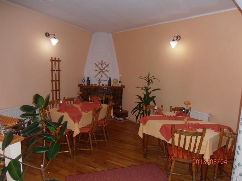 Restaurant/places to eat