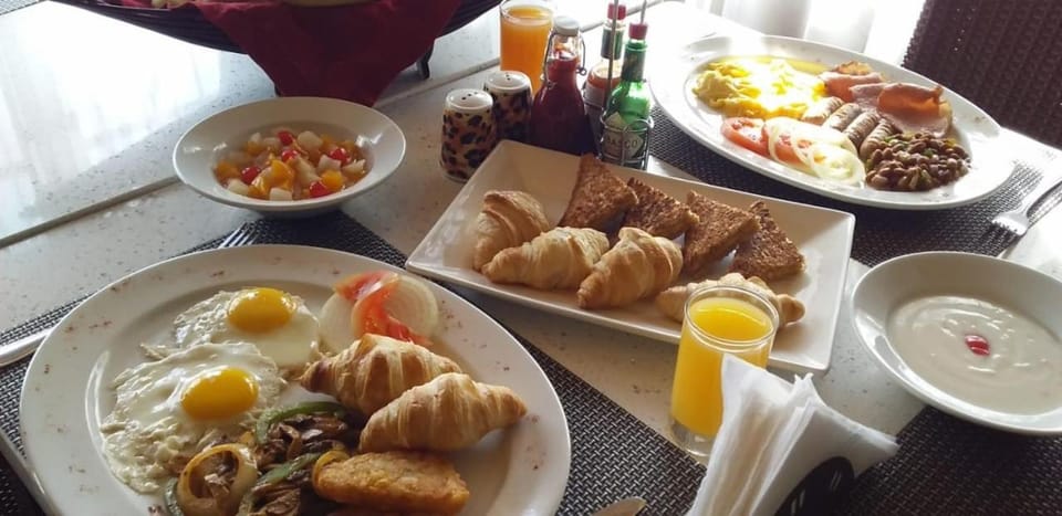 Food and drinks, Breakfast, Lunch, Dinner