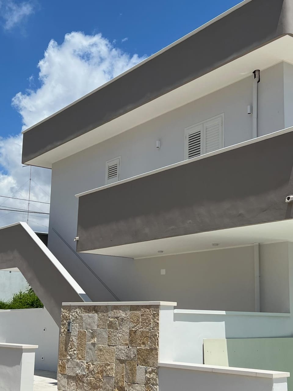 Property building, Day, View (from property/room), Balcony/Terrace