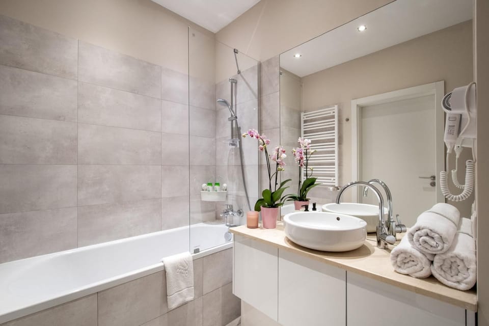 Shower, Bathroom, Bath