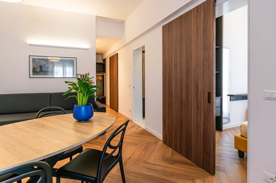 Living room, Dining area, wardrobe