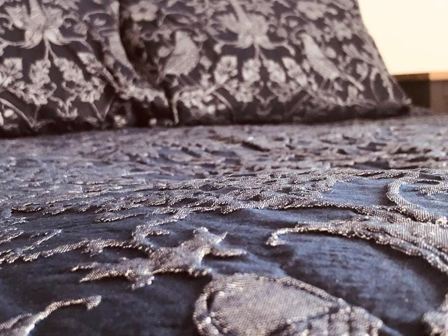 The Villas - Modern Comfort, 15 mins to Silverstone and Milton Keynes - Free parking, Prime, Netflix Villa in Aylesbury Vale