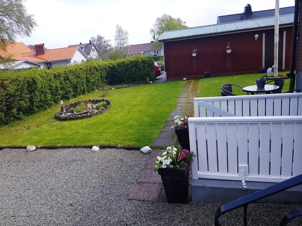 Garden, Garden