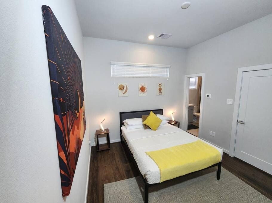 Galleria Premium 3 Story Home Sleeps 8 Apartment in Houston