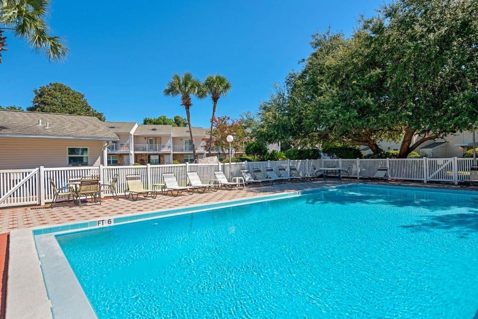 Seabreeze Escape House in Miramar Beach