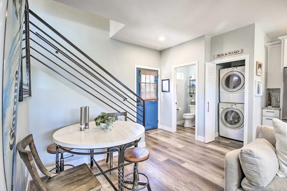 Dog-Friendly San Diego Home - 1 Mi to Ocean Beach House in Ocean Beach