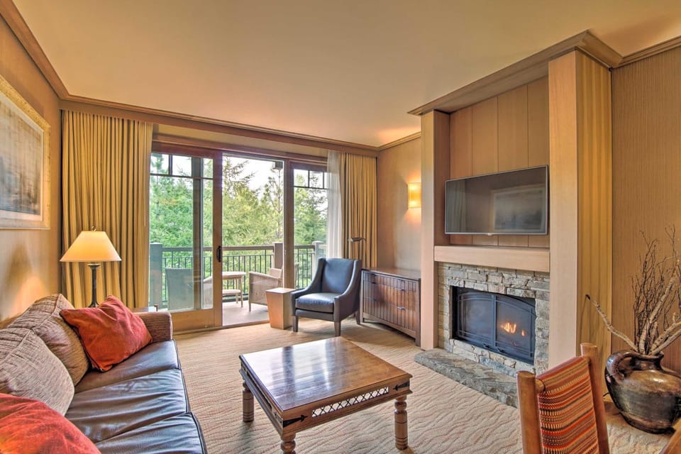 Condo w/ Outdoor Heated Pool + Hot Tub Access! House in Kittitas County